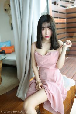 没有穿衣服的美女图片